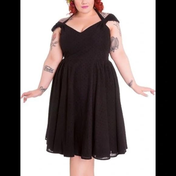Hell Bunny Dresses & Skirts - Hell bunny vixen solid black a line Swiss dot dress knee length XL